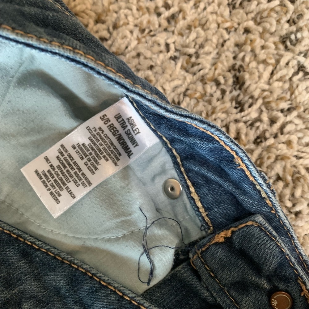 Jeans - Picture 4 of 4